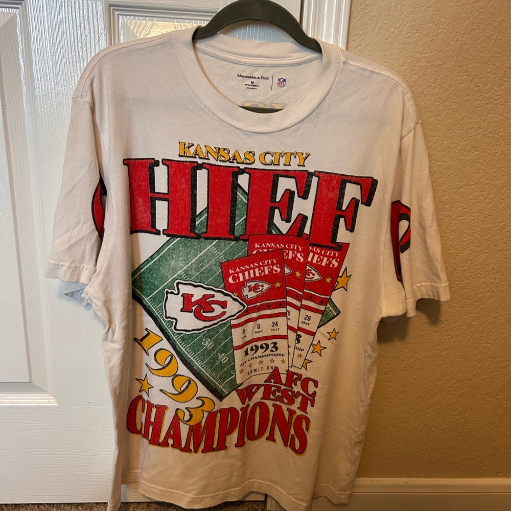 Abercrombie & Fitch Kansas City Chiefs Oversized T-Shirt